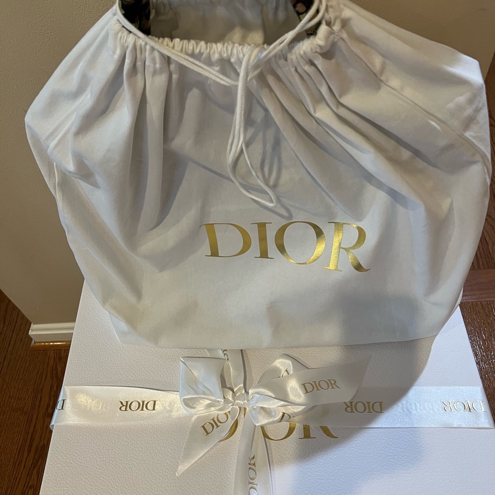 Christian Dior floral canvas large tote - Picture 10 of 10